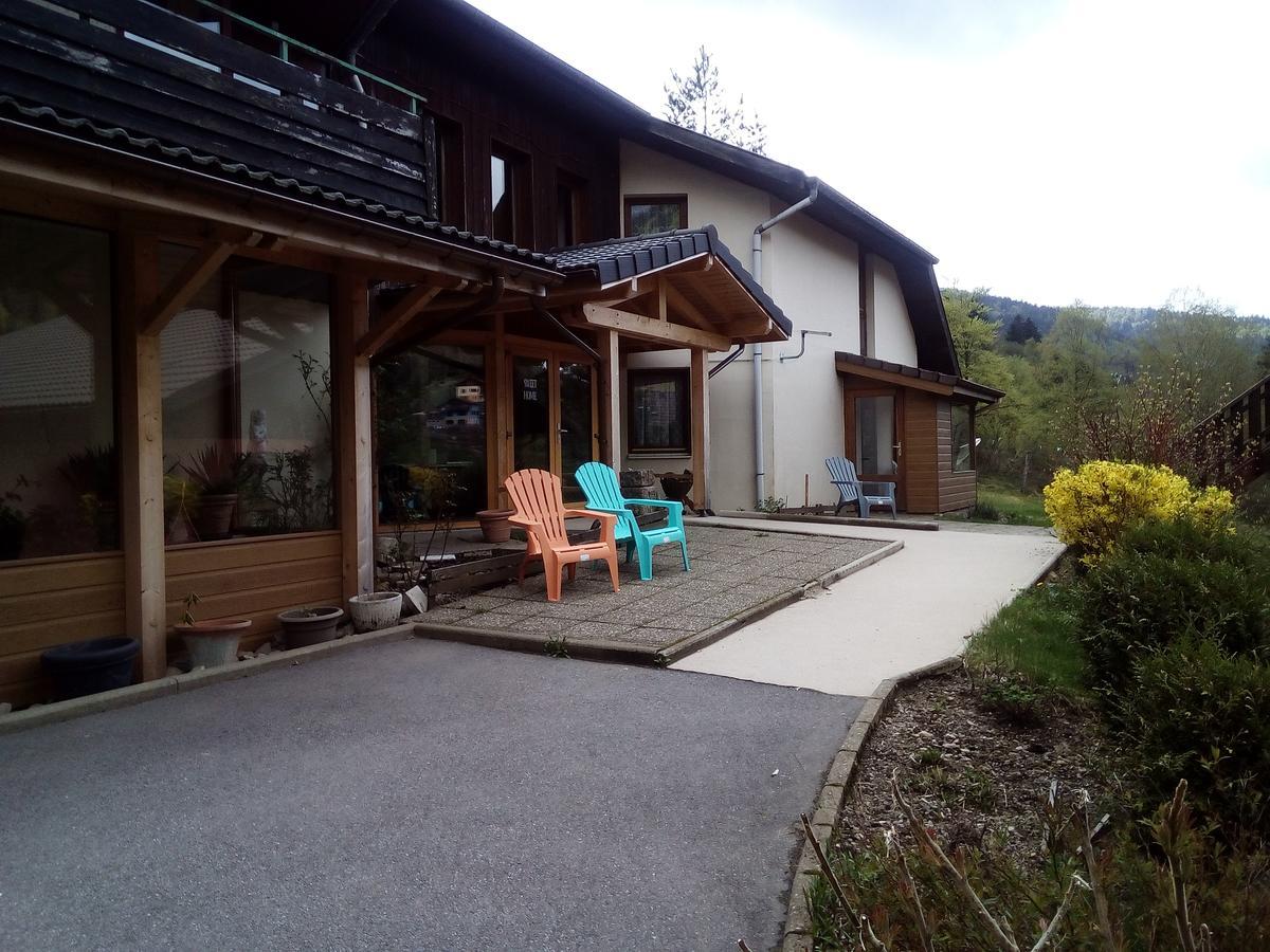 Hotel Restaurant Home Des Hautes Vosges La Bresse Buitenkant foto