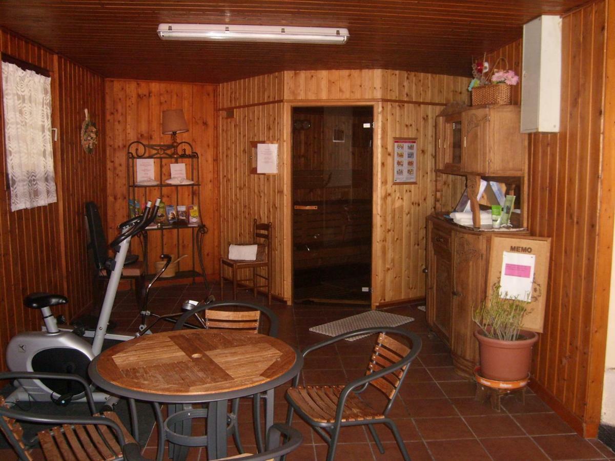 Hotel Restaurant Home Des Hautes Vosges La Bresse Buitenkant foto